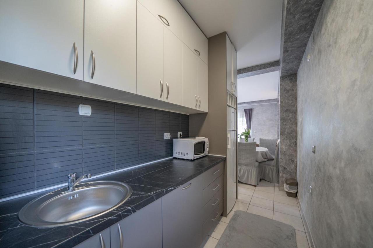 Apartman Anja Risan Εξωτερικό φωτογραφία
